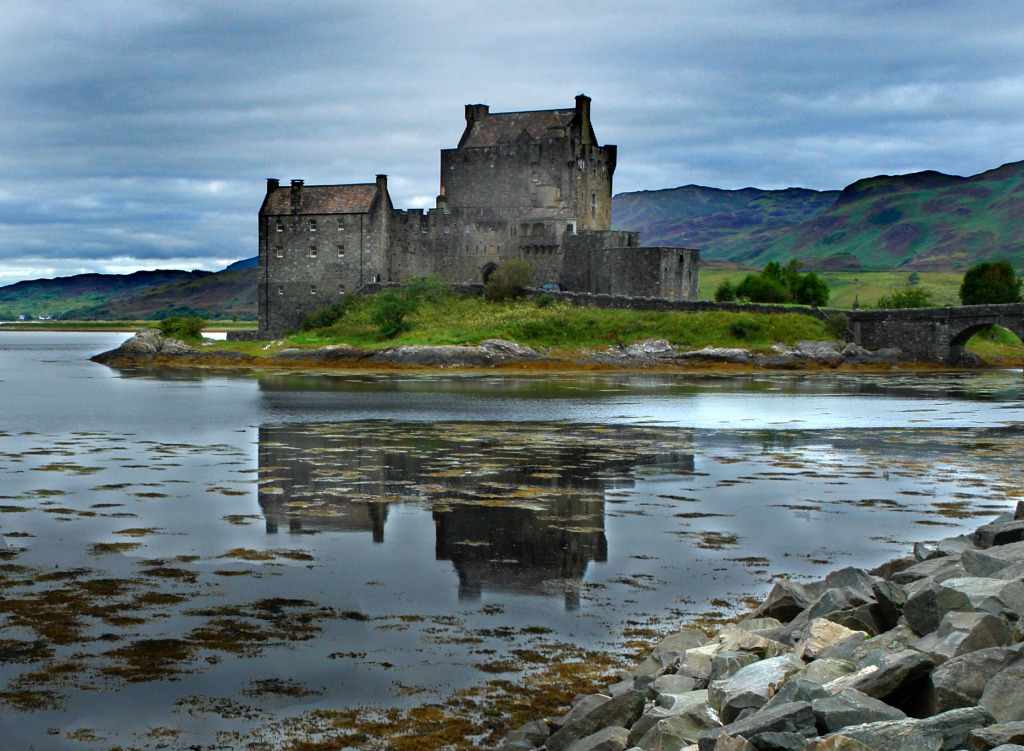 Eilean Donan Castle jigsaw puzzle in Castles puzzles on TheJigsawPuzzles.com